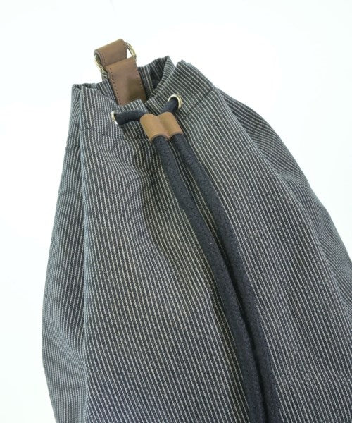 A.P.C. กระเป๋าสะพาย