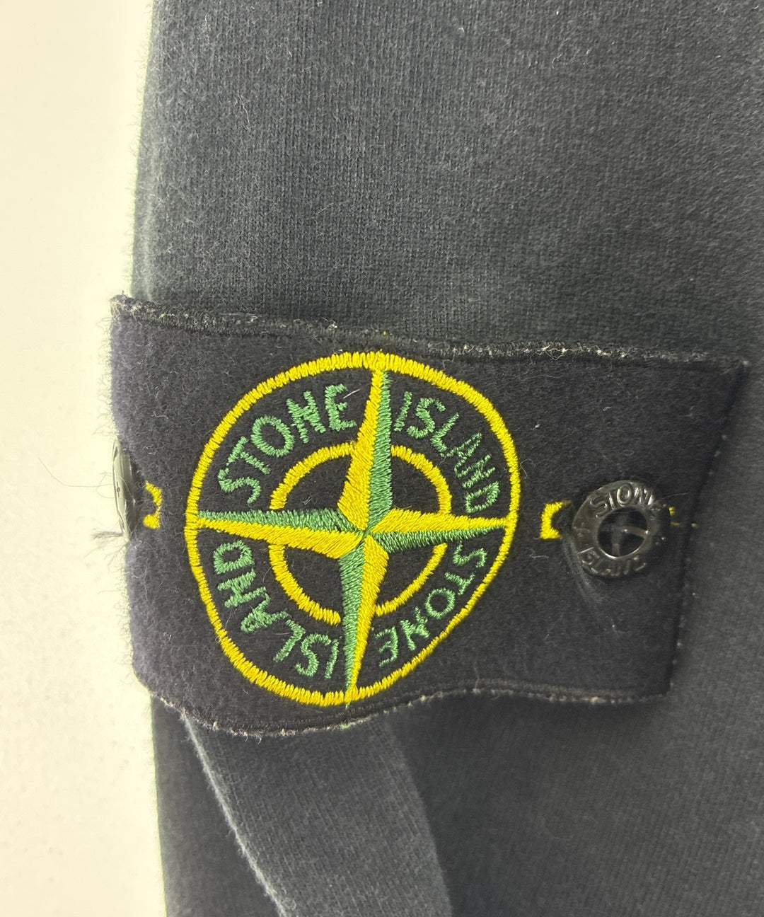 STONE ISLAND เสื้อยืด/เสื้อท็อปส์