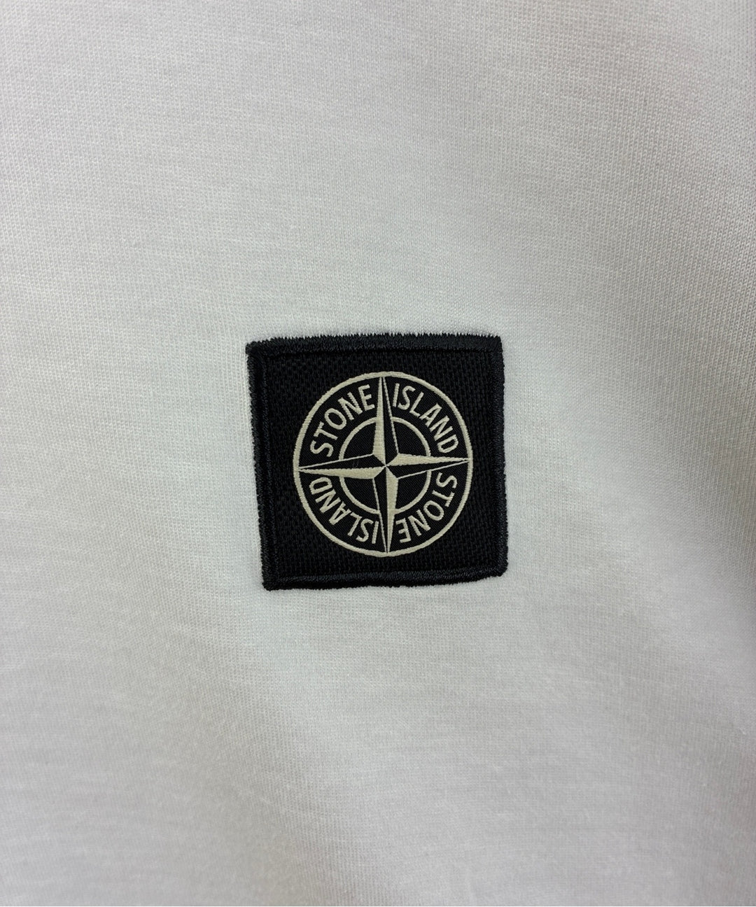 STONE ISLAND เสื้อยืด/เสื้อท็อปส์
