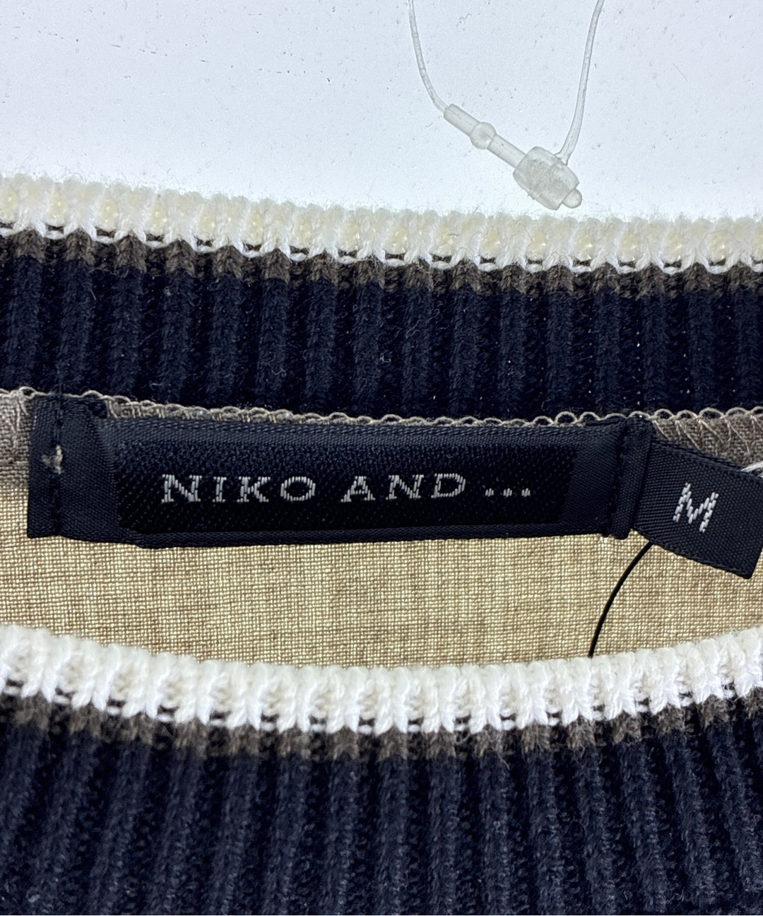 niko and... เสื้อยืด/เสื้อท็อปส์
