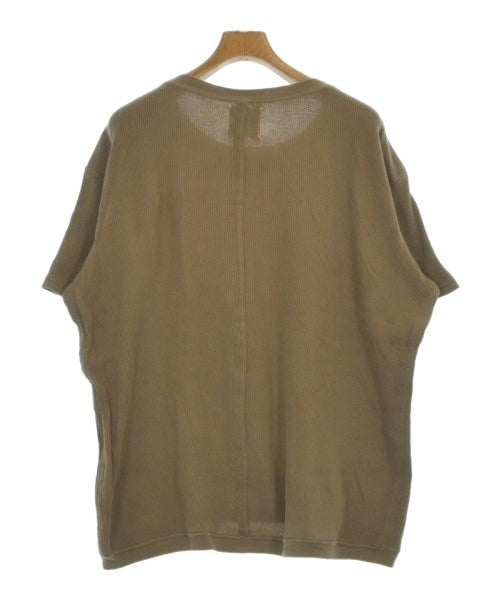 TAKAHIROMIYASHITATheSoloist. เสื้อยืด/เสื้อท็อปส์