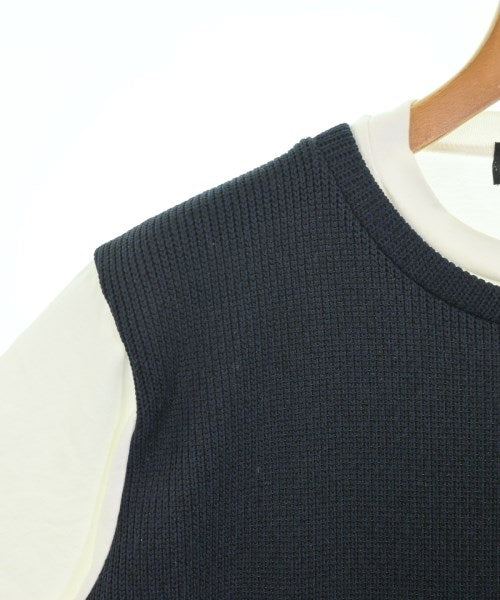 ZUCCa เสื้อยืด/เสื้อท็อปส์