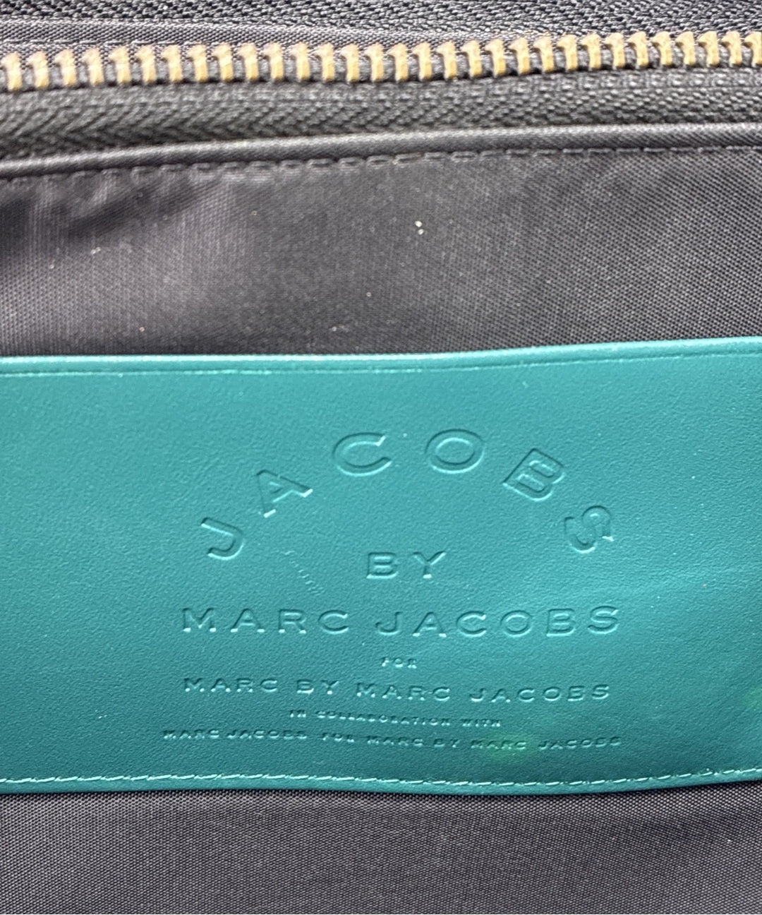 MARC BY MARC JACOBS กระเป๋าสะพาย