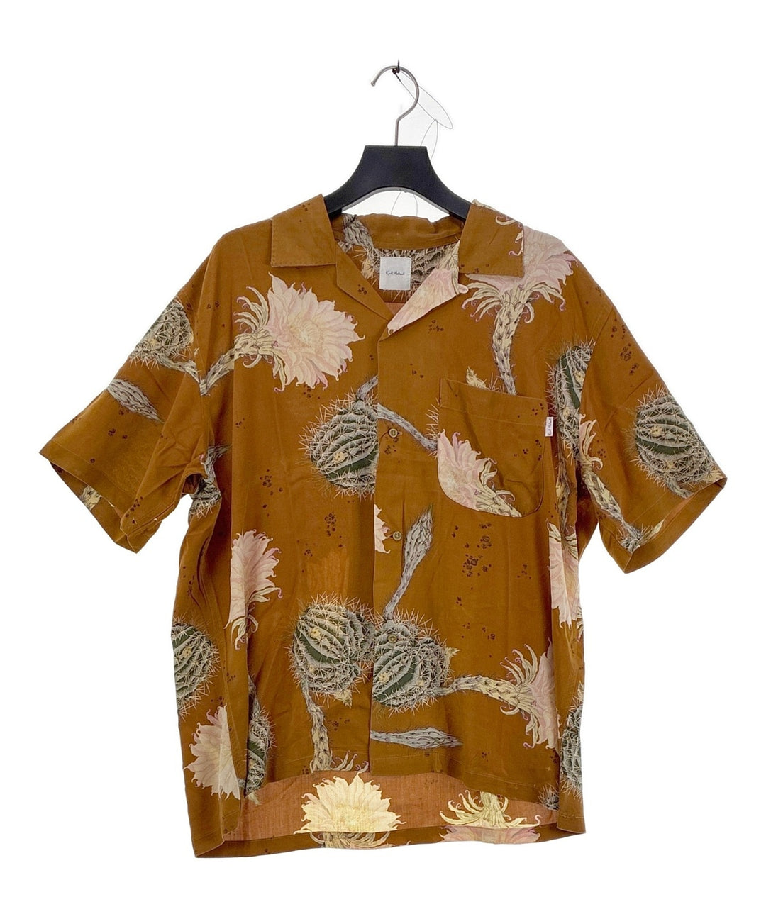 Karl Helmut เสื้อลำลอง
