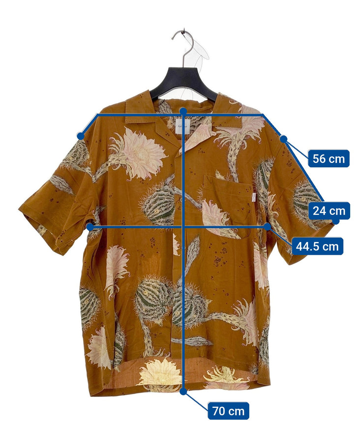 Karl Helmut เสื้อลำลอง