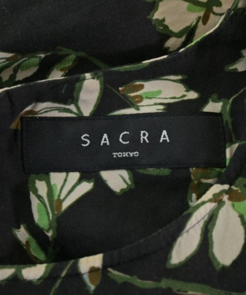 SACRA เสื้อลำลอง