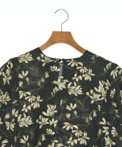 SACRA เสื้อลำลอง