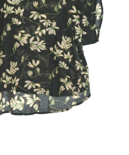 SACRA เสื้อลำลอง
