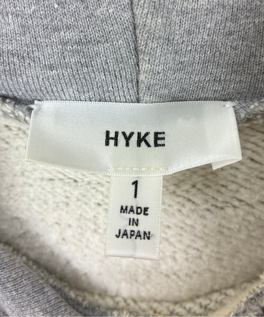 HYKE เสื้อฮู้ด