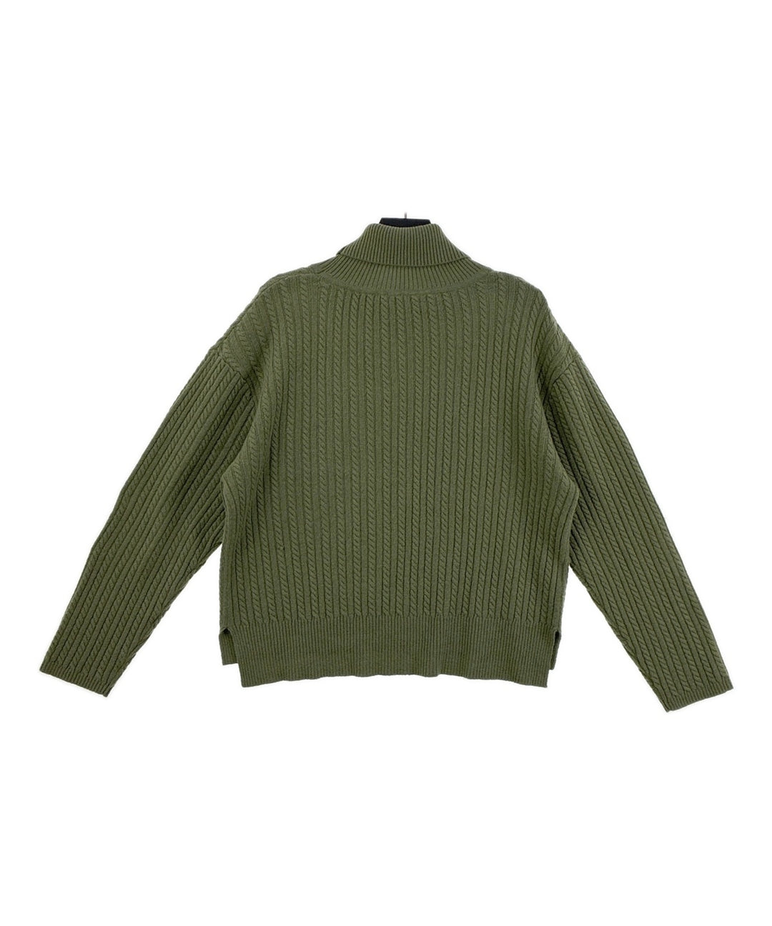 Sretsis เสื้อกันหนาว