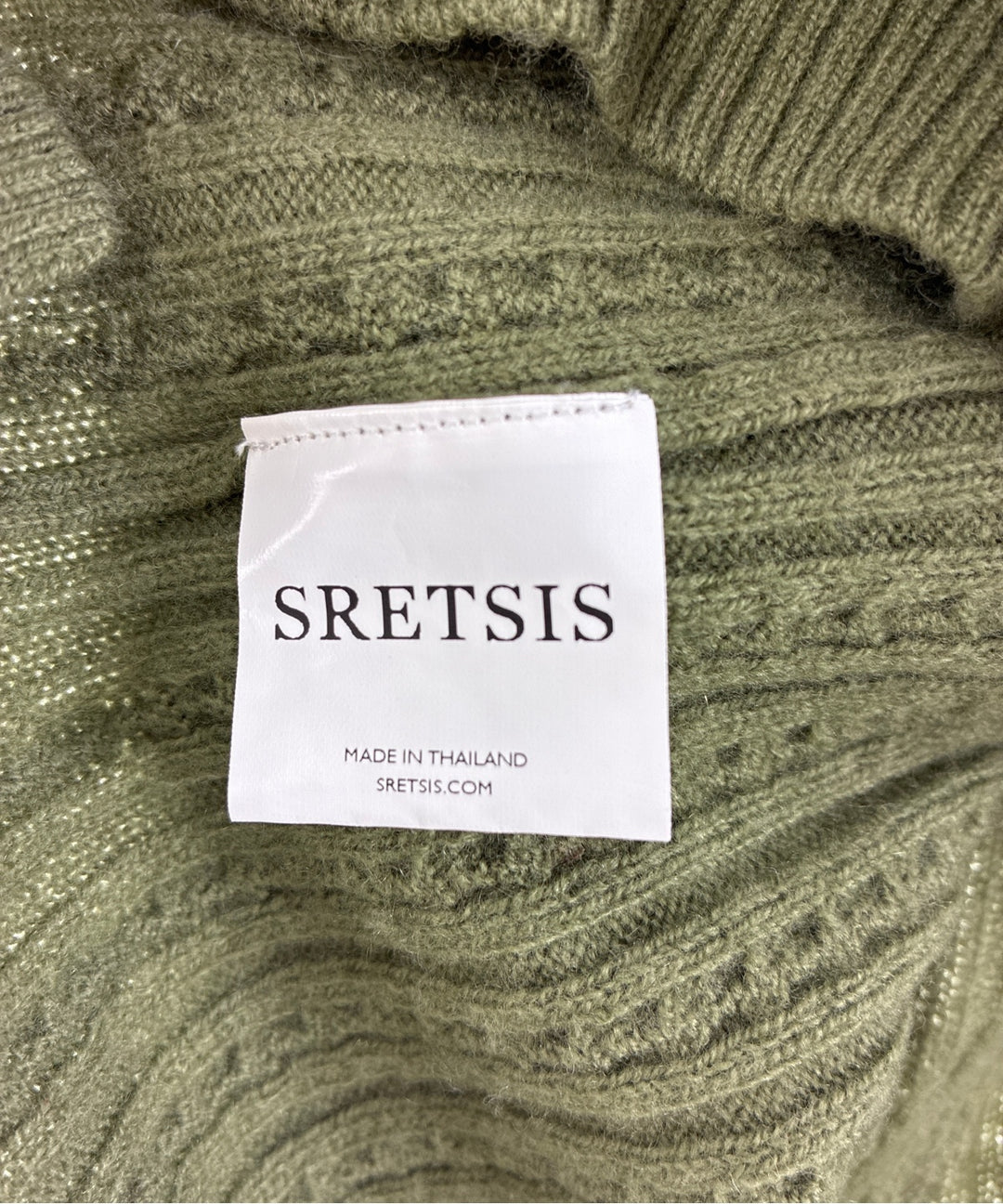 Sretsis เสื้อกันหนาว