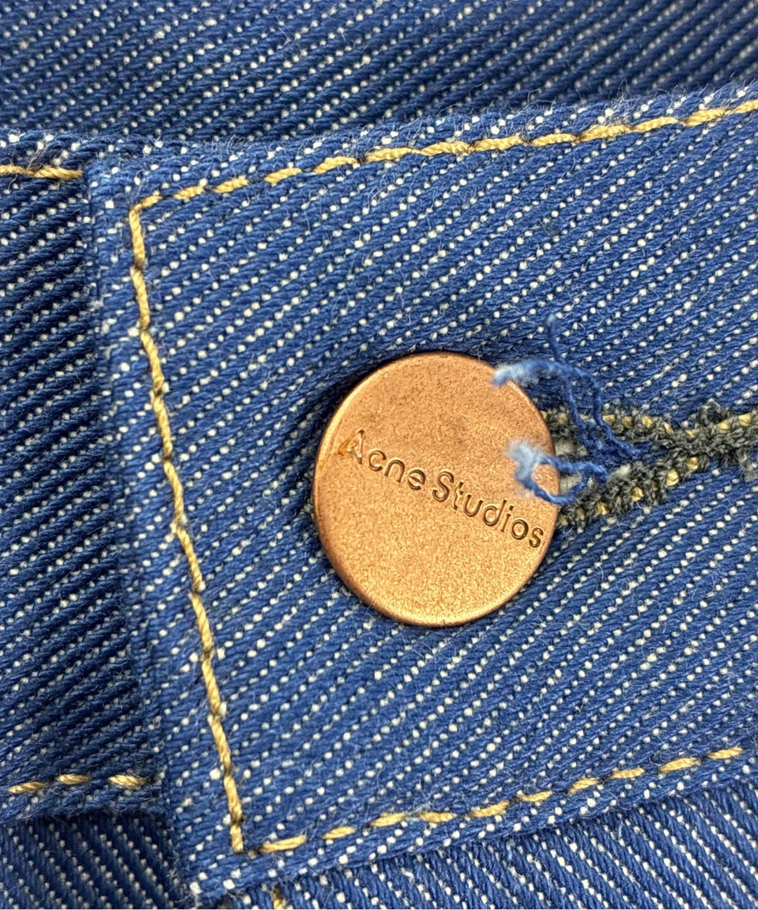 Acne Studios ยีนส์