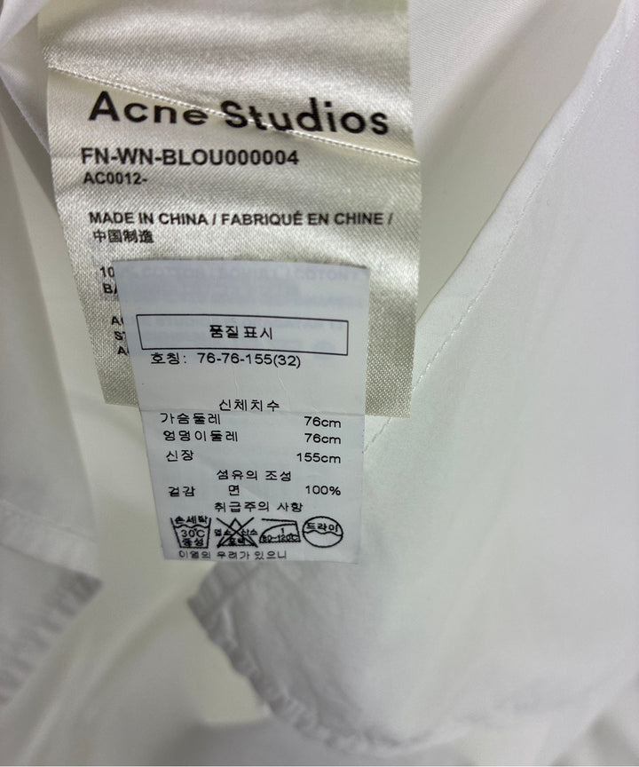 Acne Studios เสื้อลำลอง