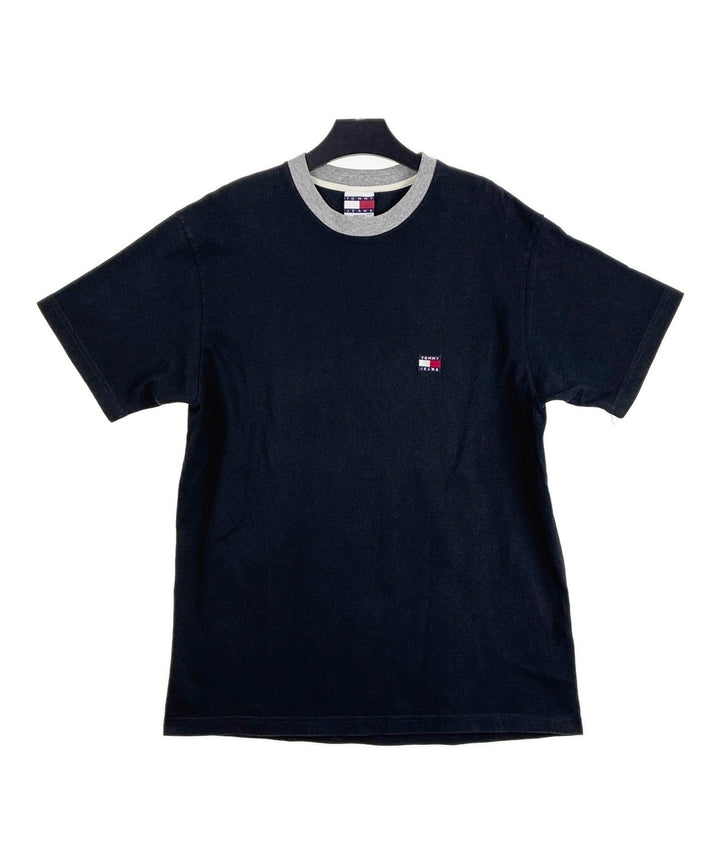 TOMMY JEANS เสื้อยืด/เสื้อท็อปส์