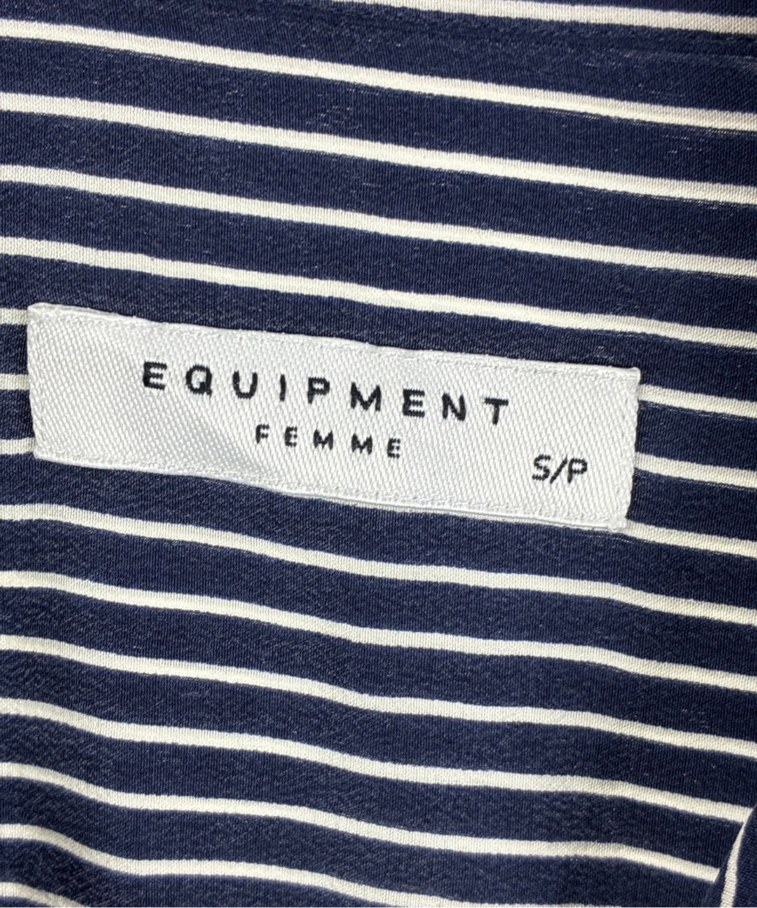 EQUIPMENT เสื้อลำลอง