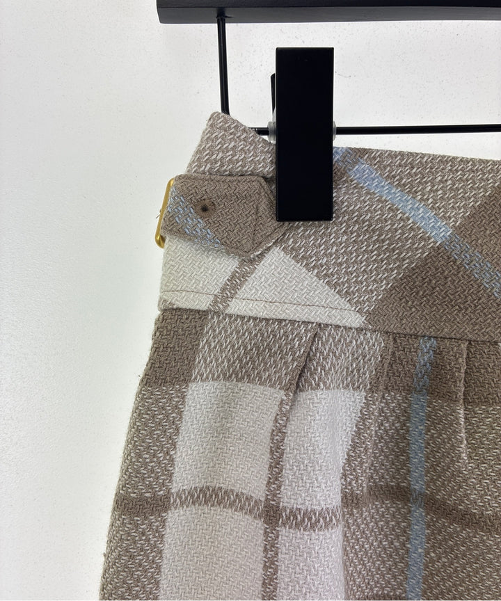 BURBERRY BLUE LABEL กางเกงขาสั้น