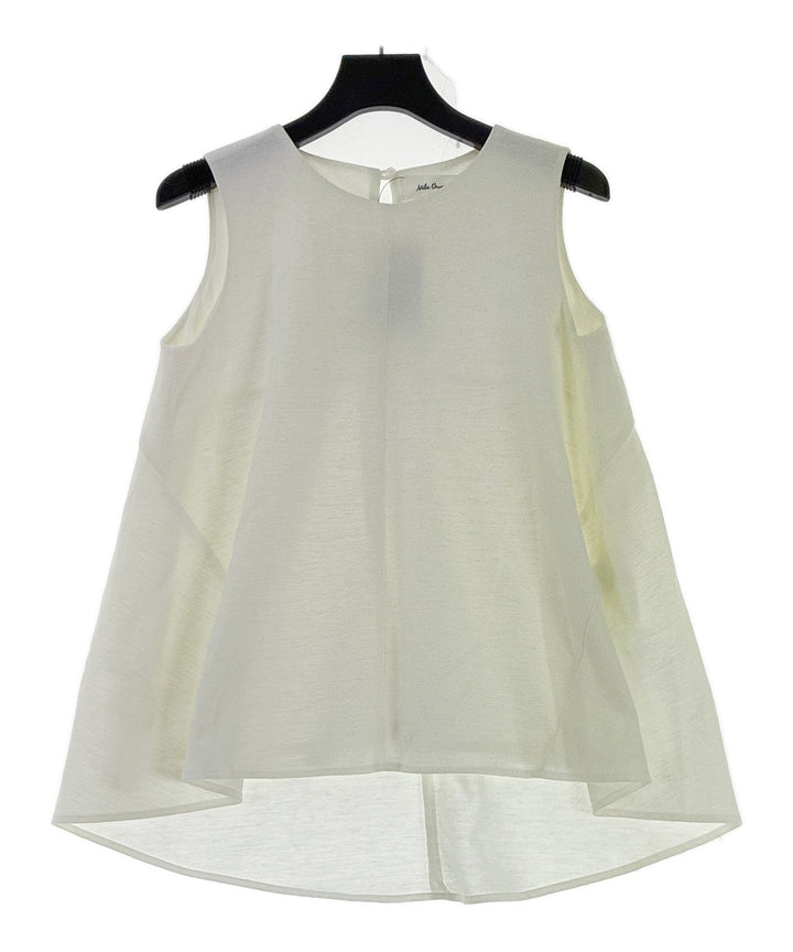 Mila Owen เสื้อกล้าม