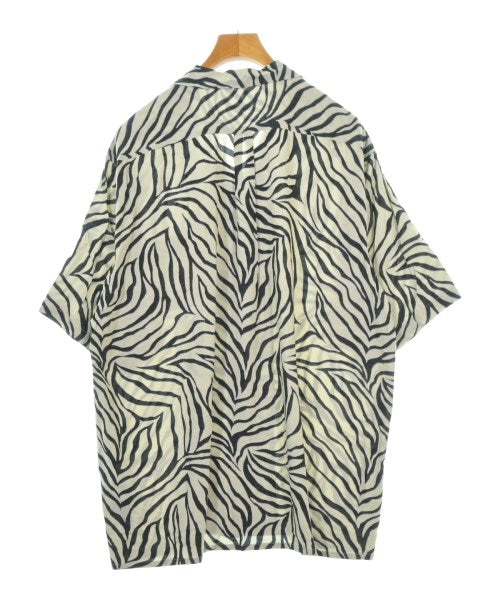 COMOLI เสื้อลำลอง
