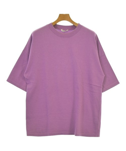 AURALEE เสื้อยืด/เสื้อท็อปส์
