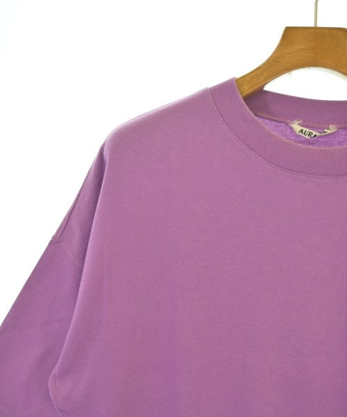 AURALEE เสื้อยืด/เสื้อท็อปส์