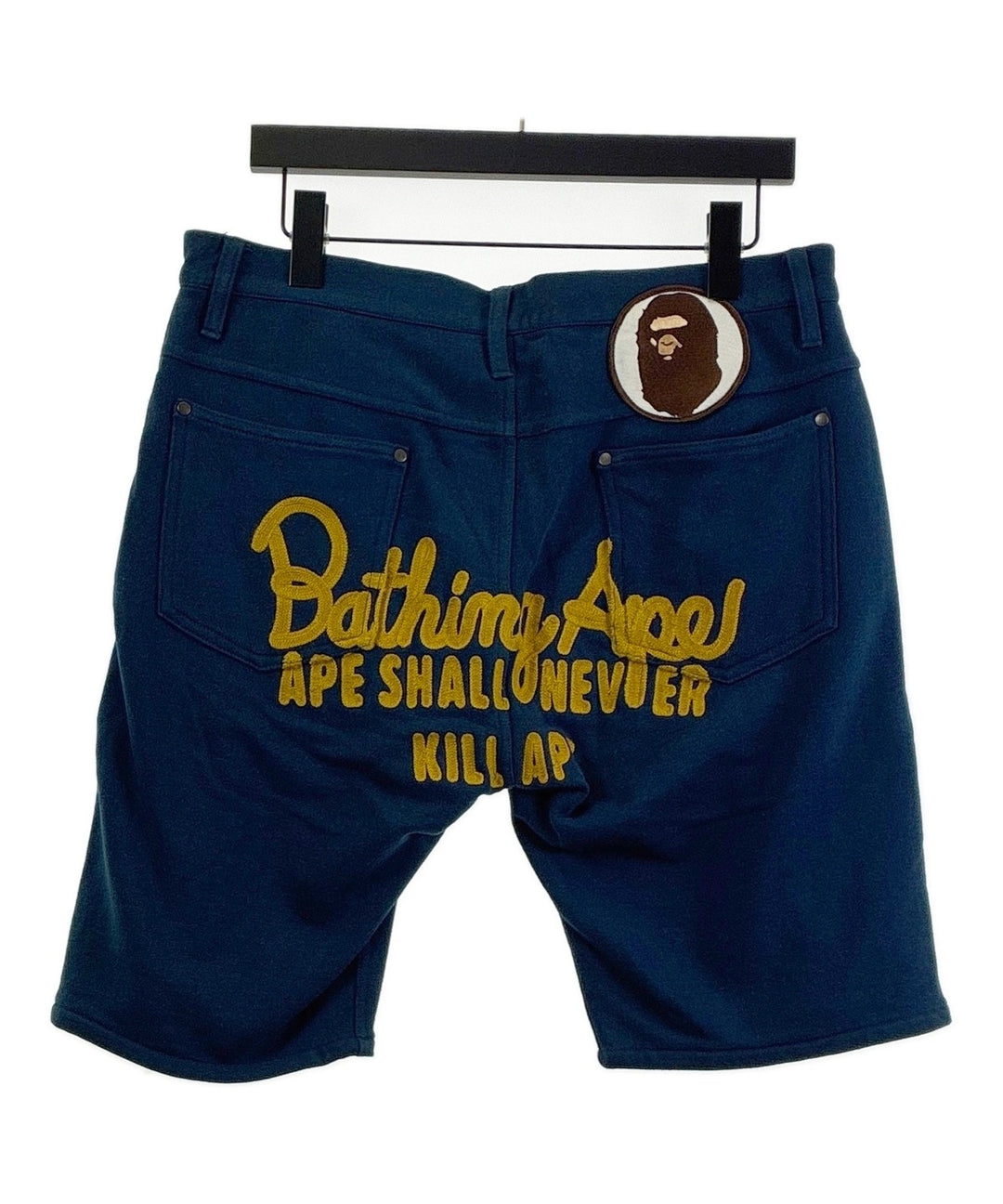 A BATHING APE กางเกงขาสั้น