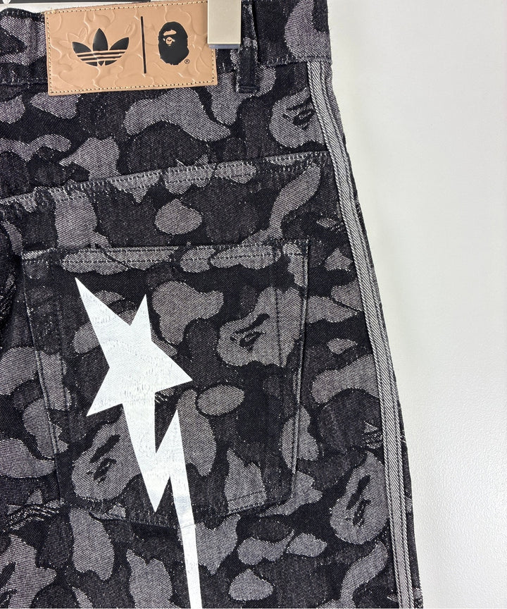 A BATHING APE กางเกงขาสั้น