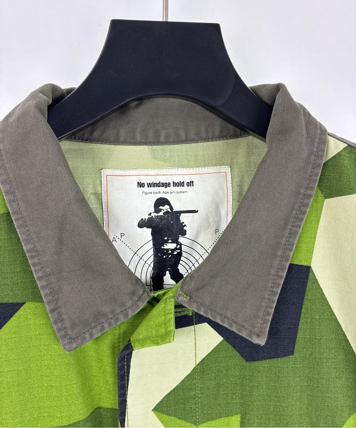 A BATHING APE แจ็คเก็ตทำงาน