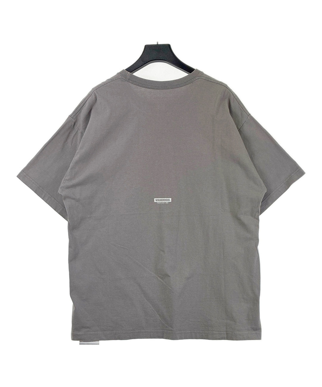 NEIGHBOR HOOD เสื้อยืด/เสื้อท็อปส์