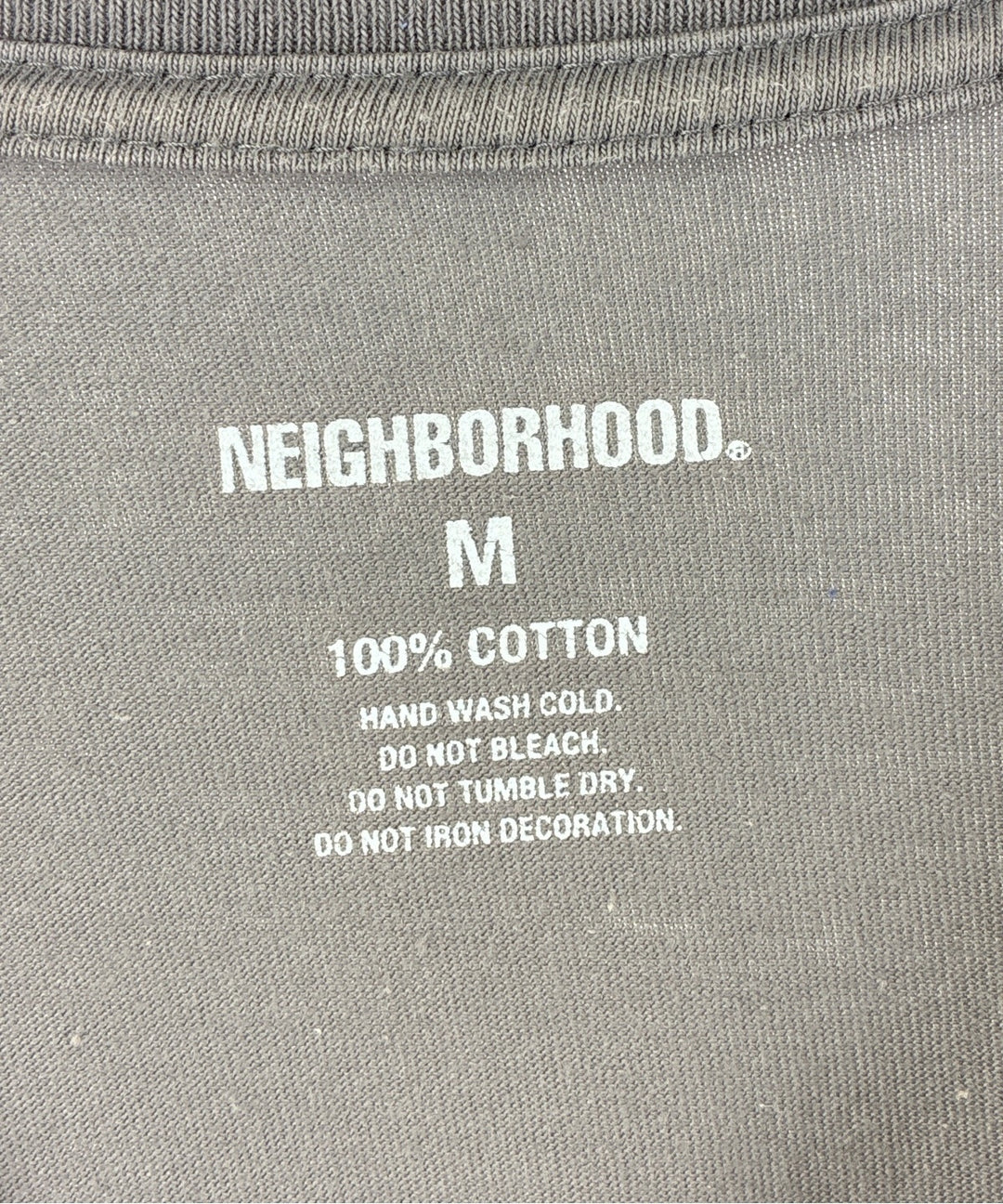 NEIGHBOR HOOD เสื้อยืด/เสื้อท็อปส์