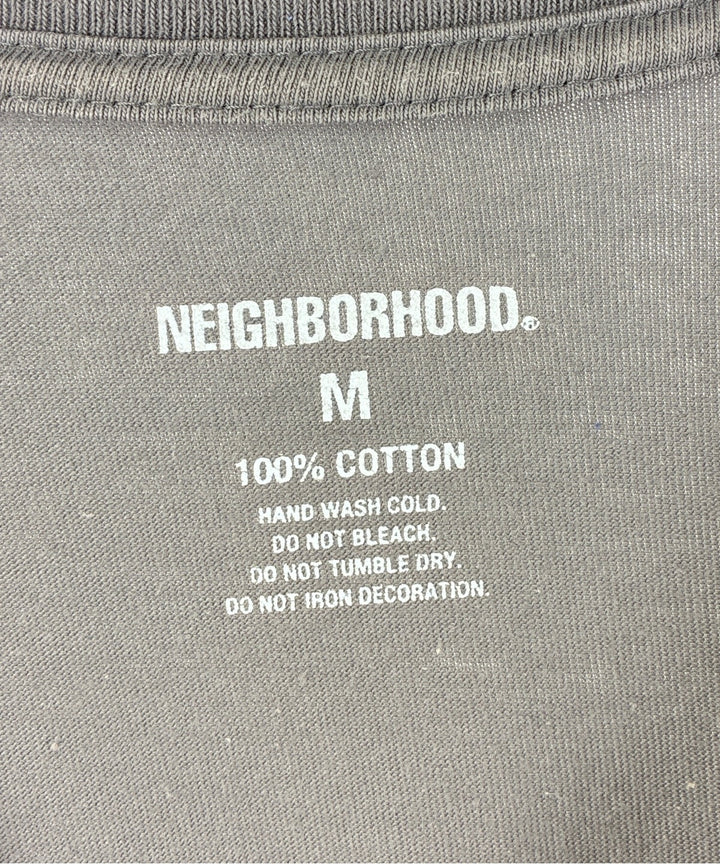 NEIGHBOR HOOD เสื้อยืด/เสื้อท็อปส์