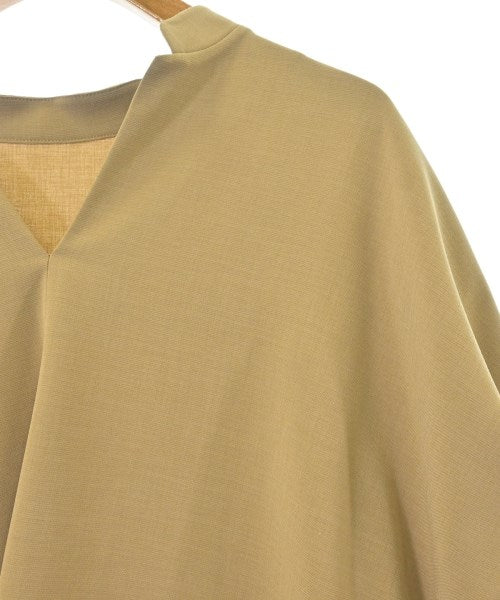 Cloche เสื้อสตรี