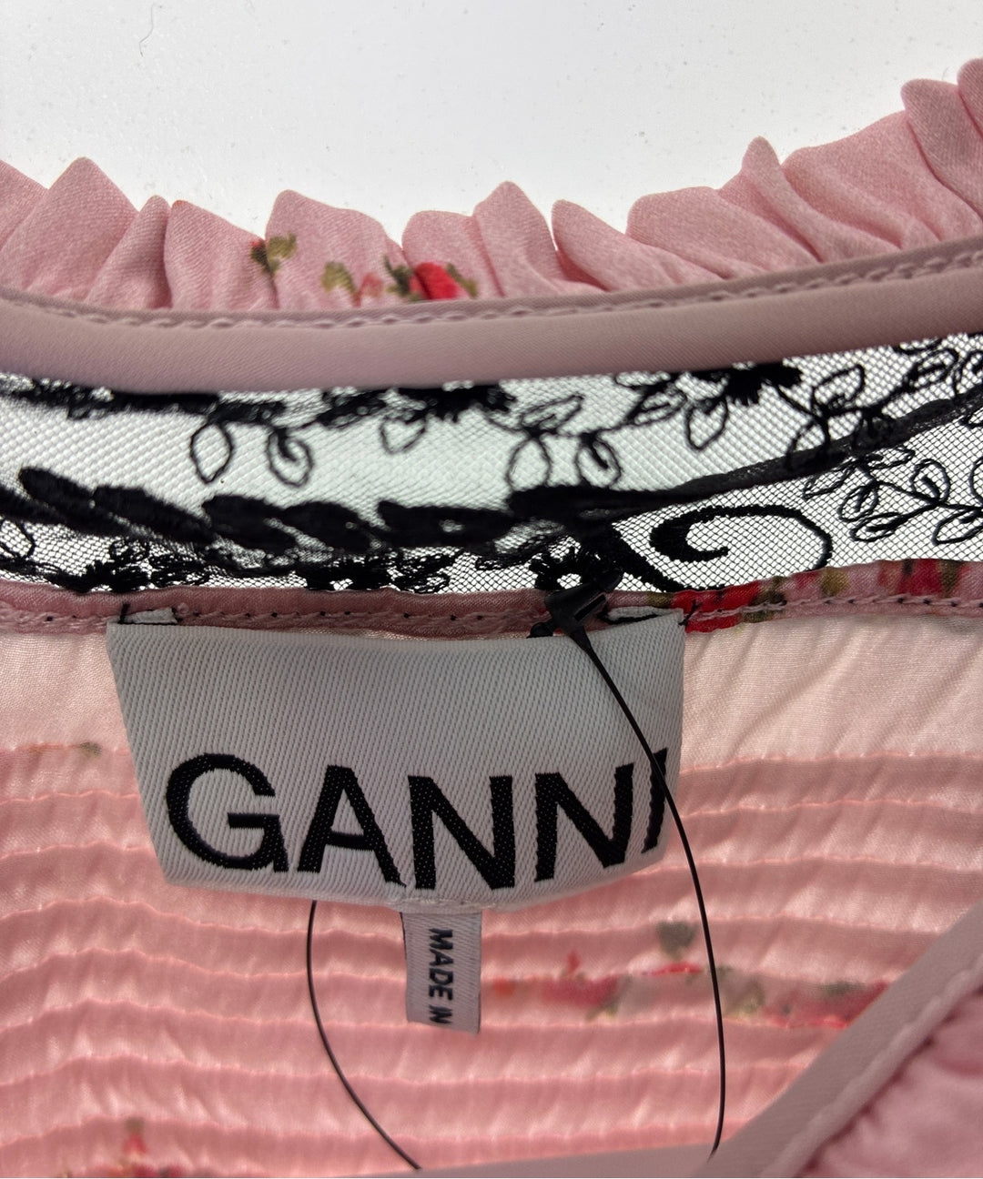 Ganni เสื้อสายเดี่ยว