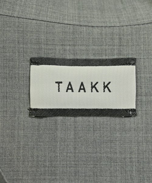 Taakk เสื้อลำลอง