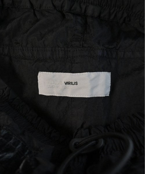 TOGA VIRILIS กางเกงขาสั้น