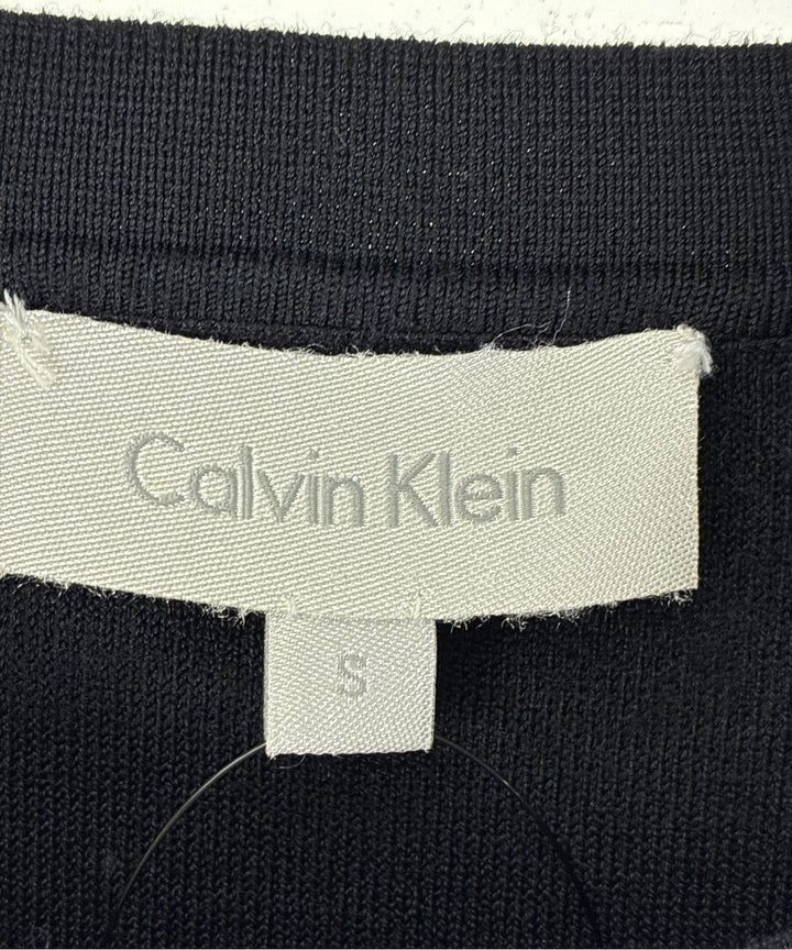 CALVIN KLEIN เสื้อกันหนาว