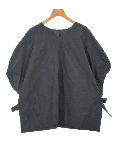 ESSEN.LAUTREAMONT เสื้อลำลอง