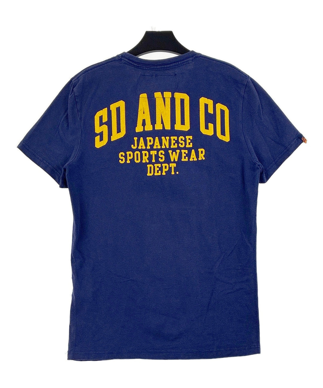 Superdry เสื้อยืด/เสื้อท็อปส์