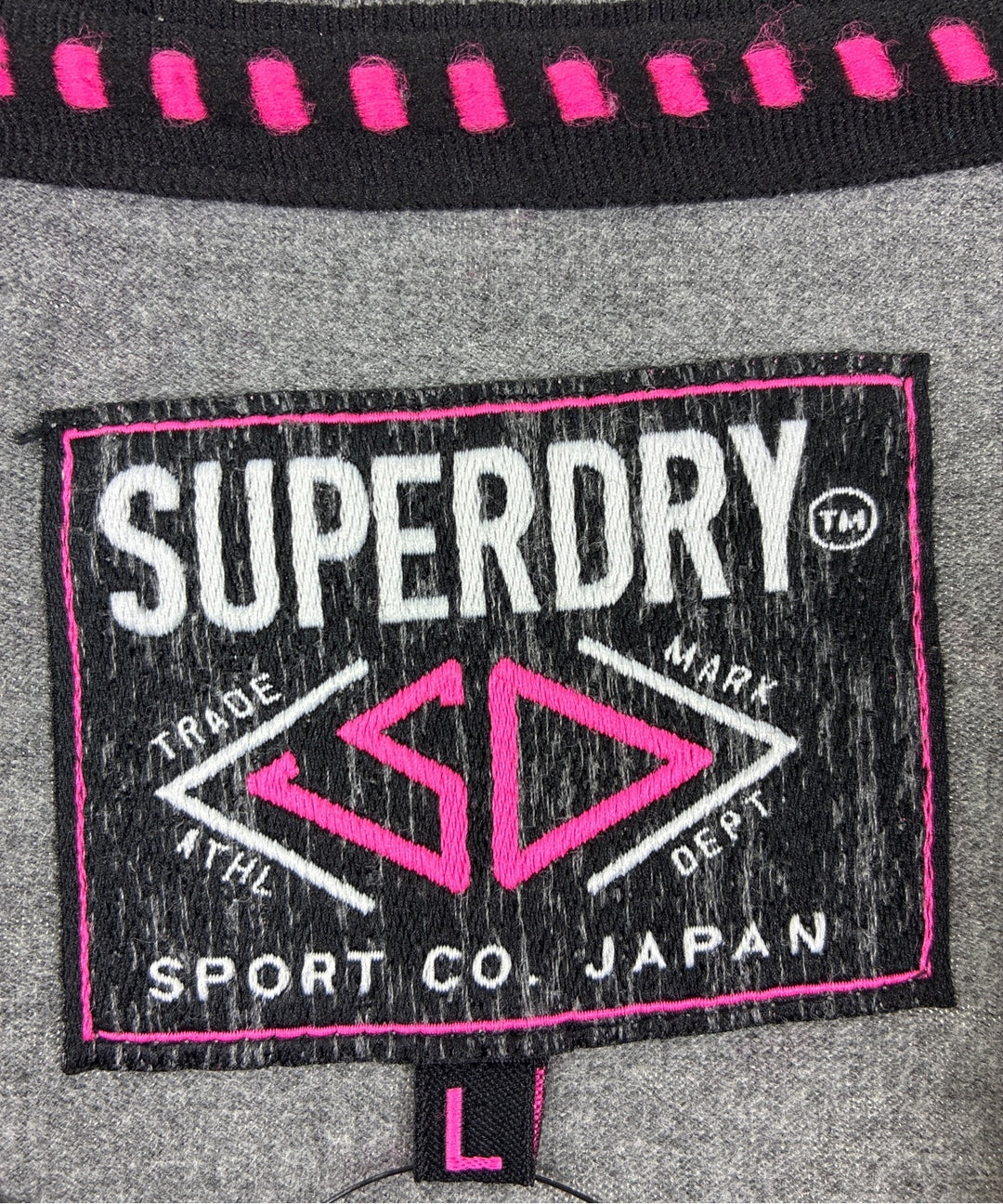 Superdry เสื้อยืด/เสื้อท็อปส์