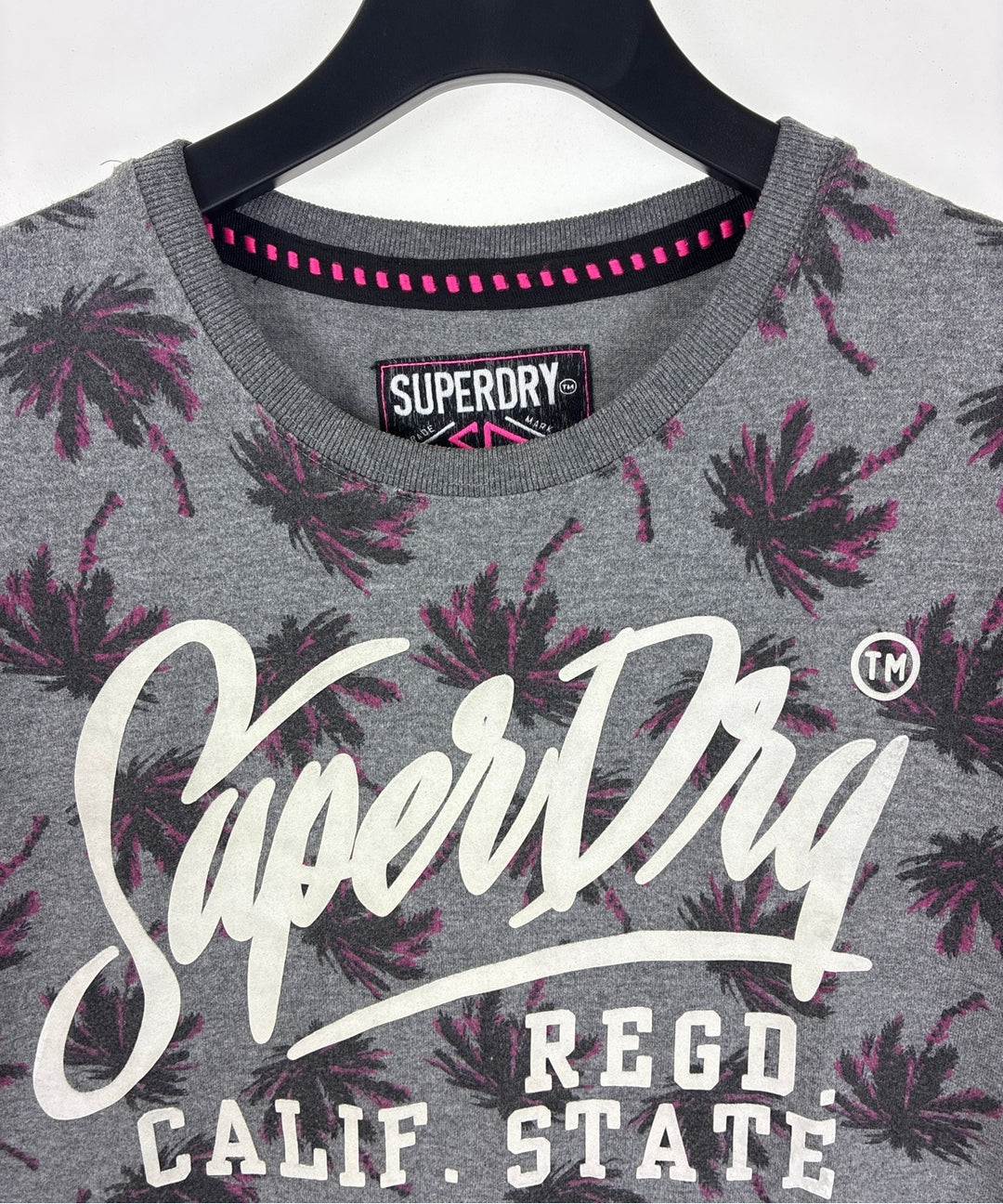 Superdry เสื้อยืด/เสื้อท็อปส์