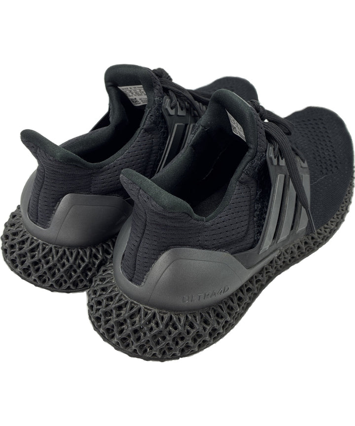 adidas รองเท้าผ้าใบ