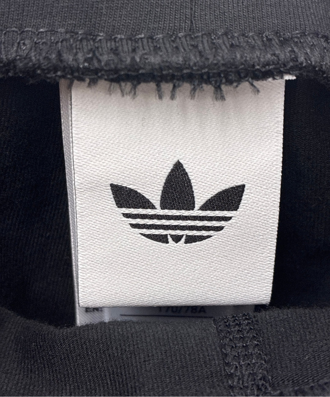 adidas กระโปรงยาว/แม็กซี่ยาว