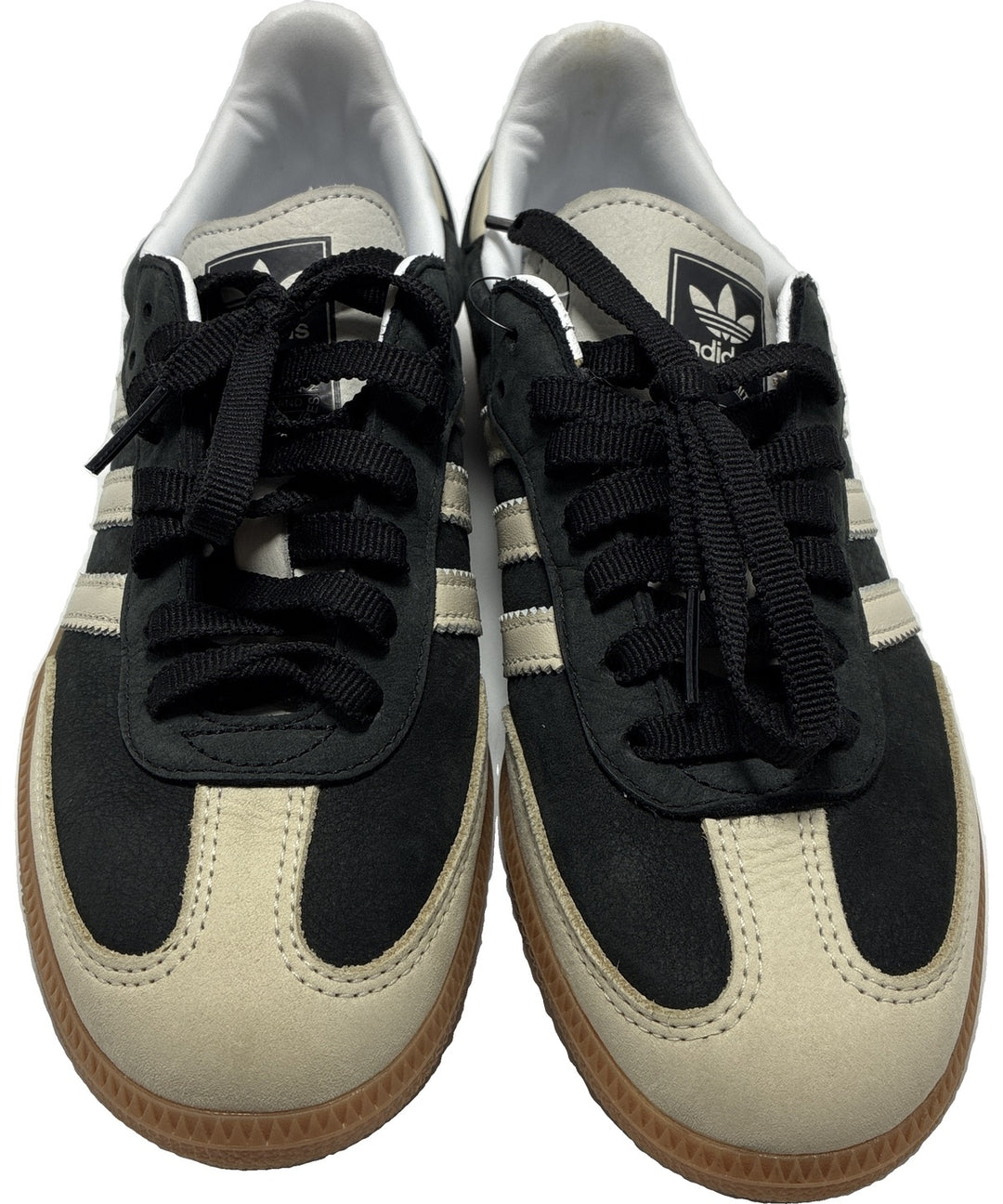 adidas รองเท้าผ้าใบ