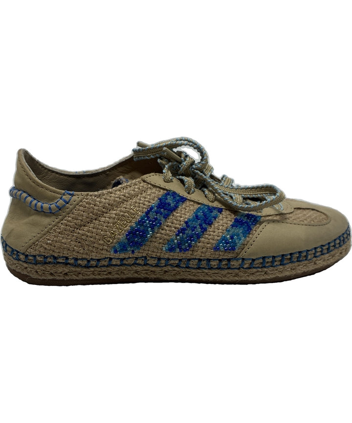 adidas รองเท้าผ้าใบ