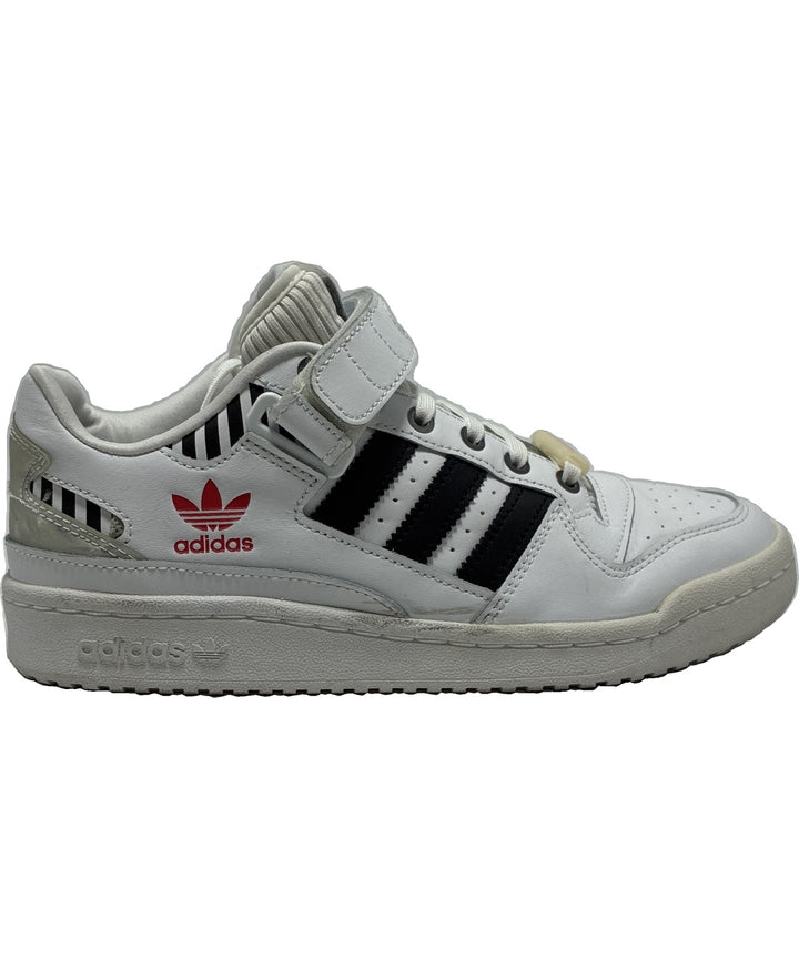 adidas รองเท้าผ้าใบ