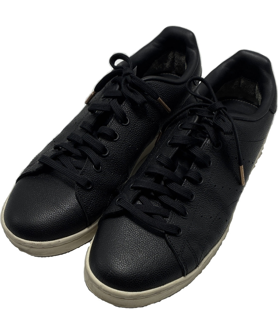 adidas รองเท้าผ้าใบ