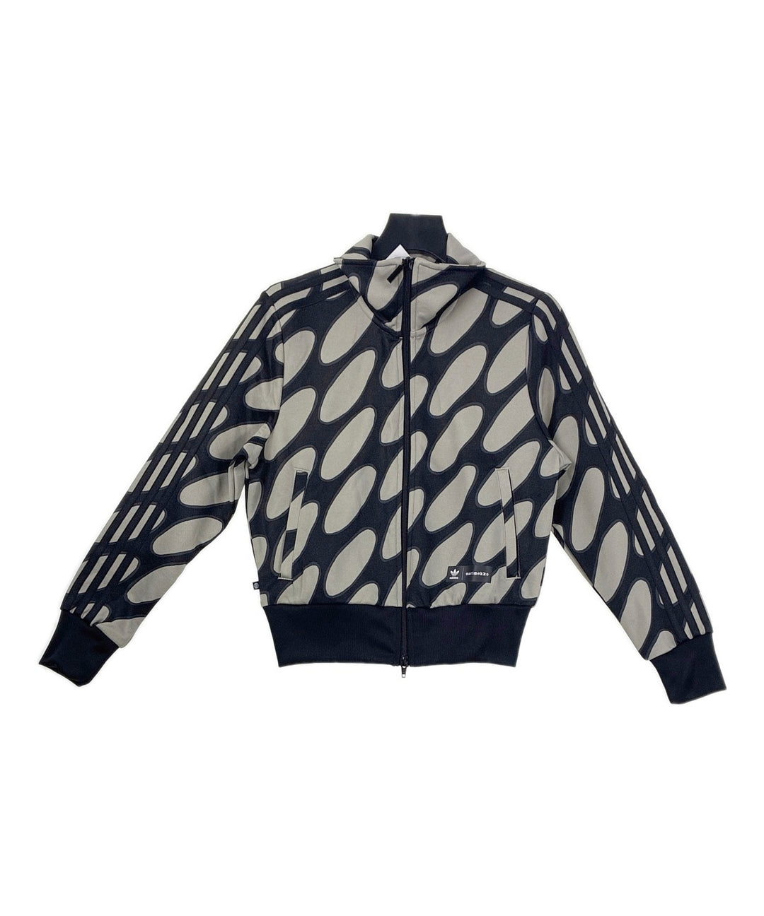 adidas เสื้อยืด/เสื้อท็อปส์