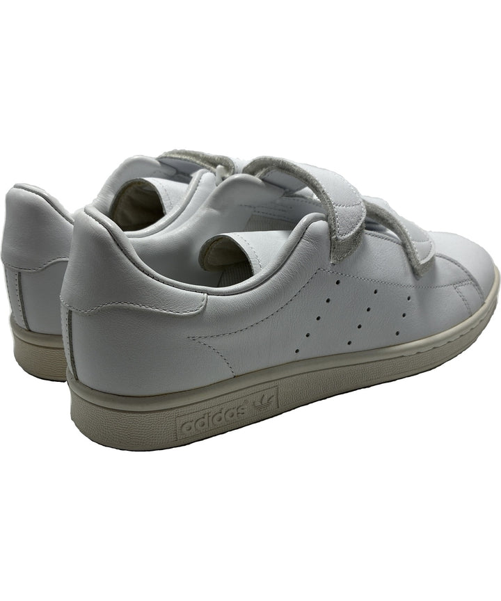 adidas รองเท้าผ้าใบ