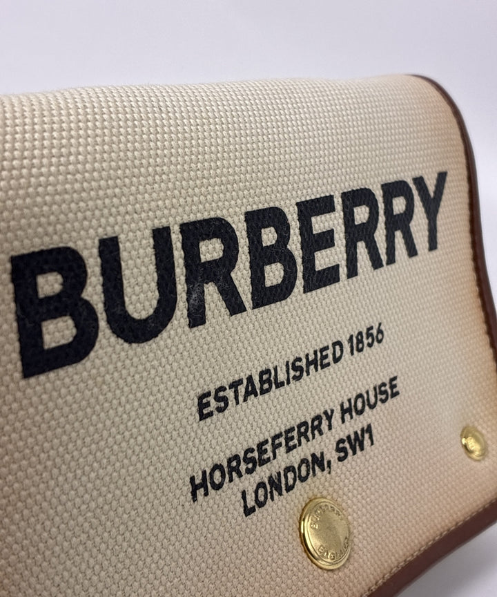 BURBERRY กระเป๋าสะพาย