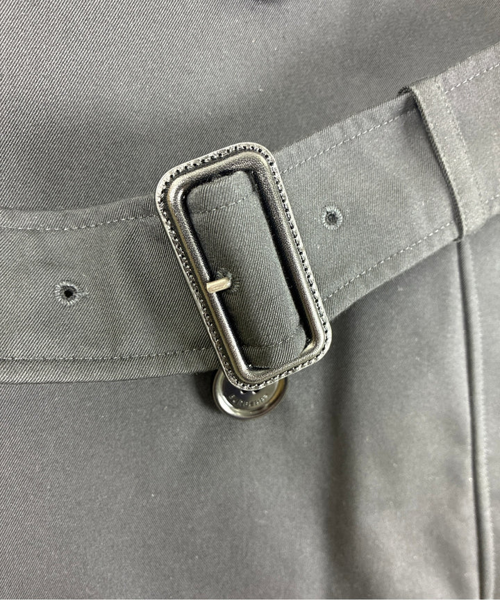 BURBERRY เสื้อกันฝน