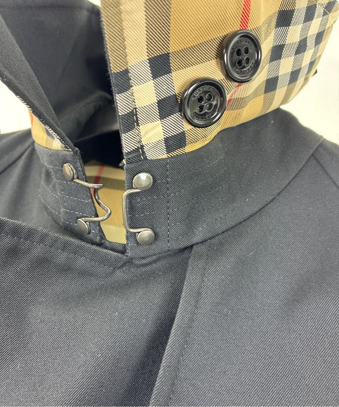 BURBERRY เสื้อกันฝน